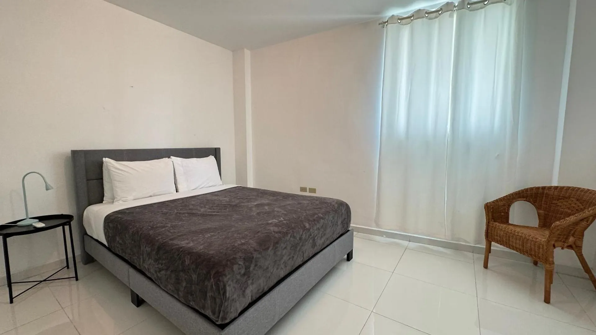 Arecibo Hotel 2101 아파트